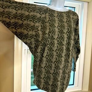 Snake skin print batwing top